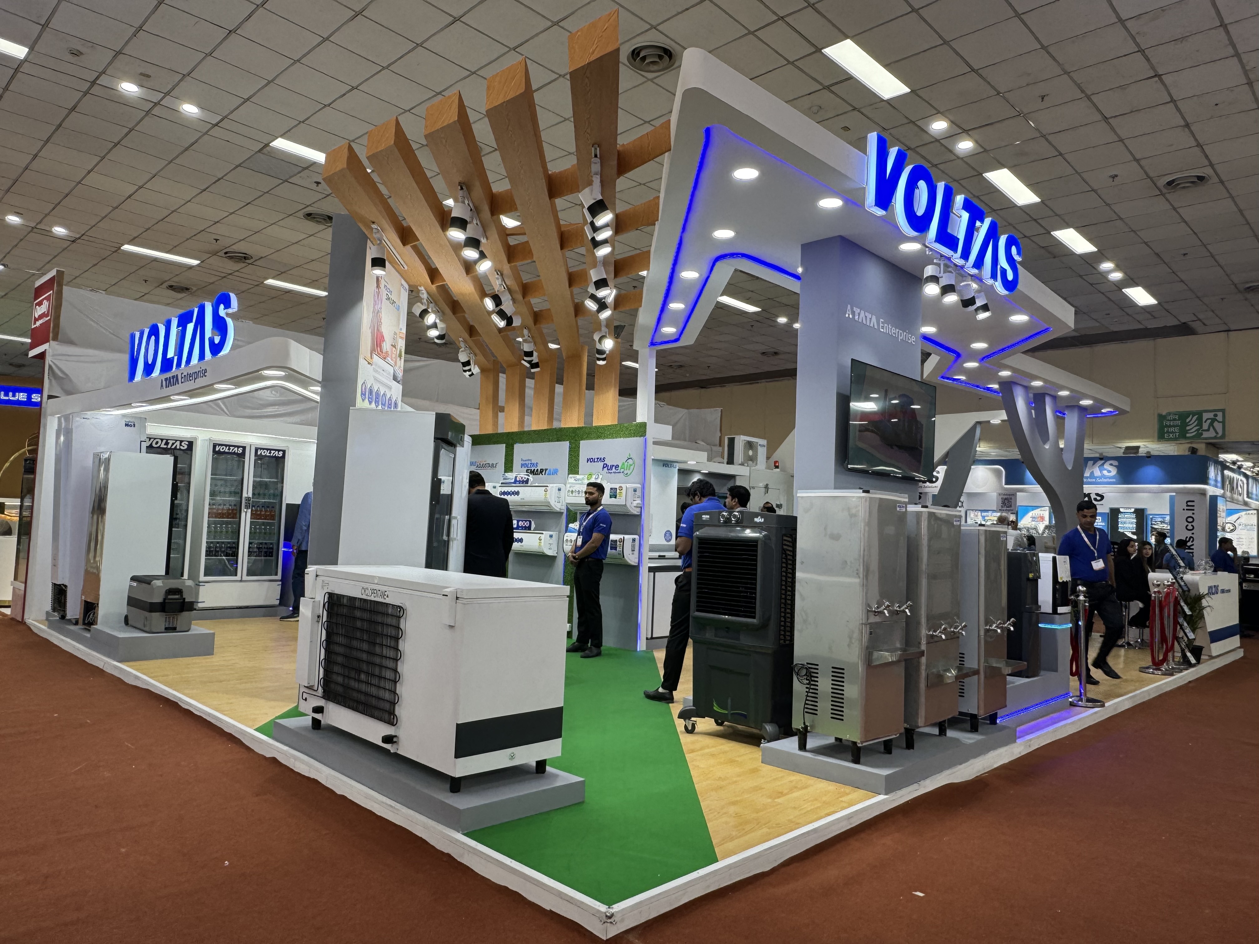FABRICATION OF SPECIAL STALLS & KIOSK
